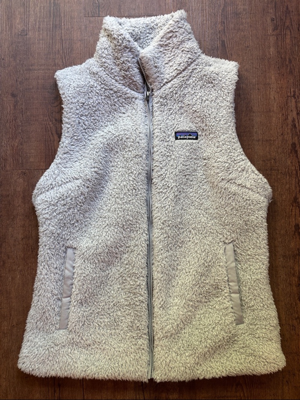 Patagonia Cream Sherpa-Lined vest size xl women’s zip up w pockets